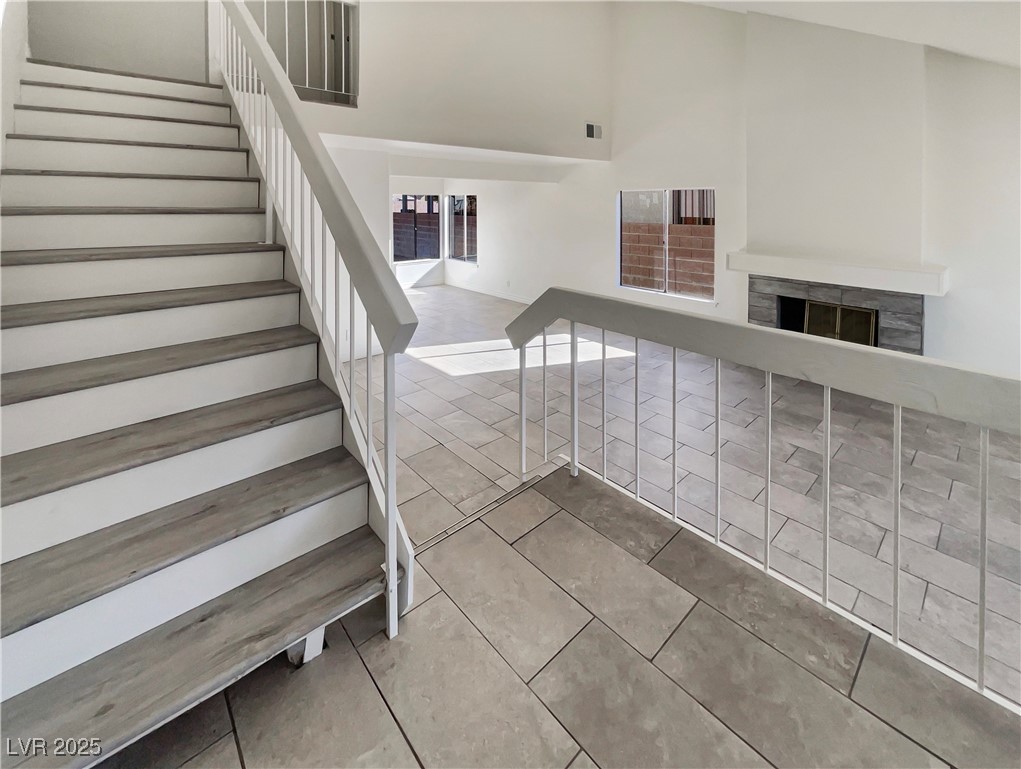 4870 Summerhill Road Las Vegas, NV 89121 - Photo 7 of 26