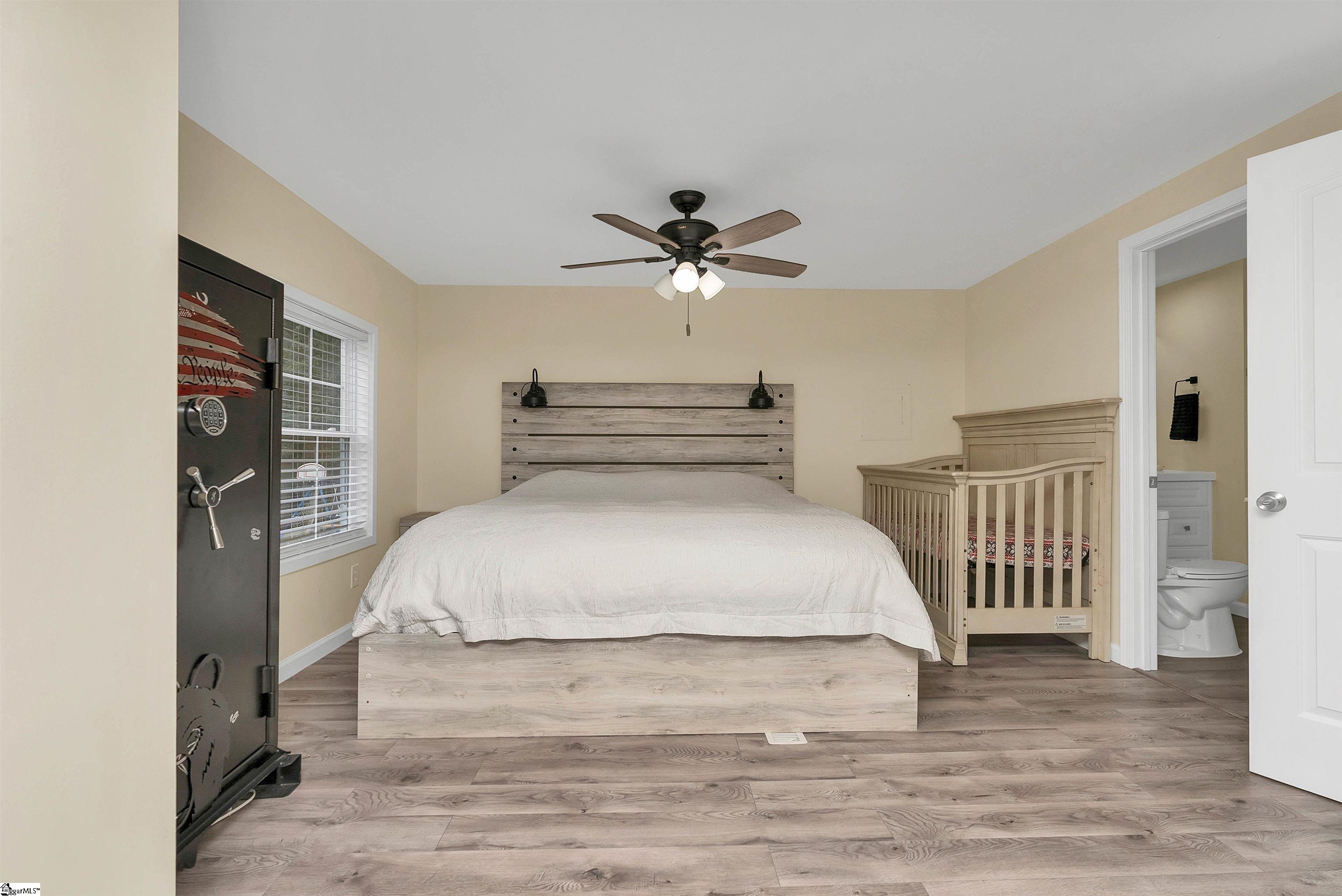 8451 Cross Anchor Road Enoree, SC 29335 - Photo 13 of 36