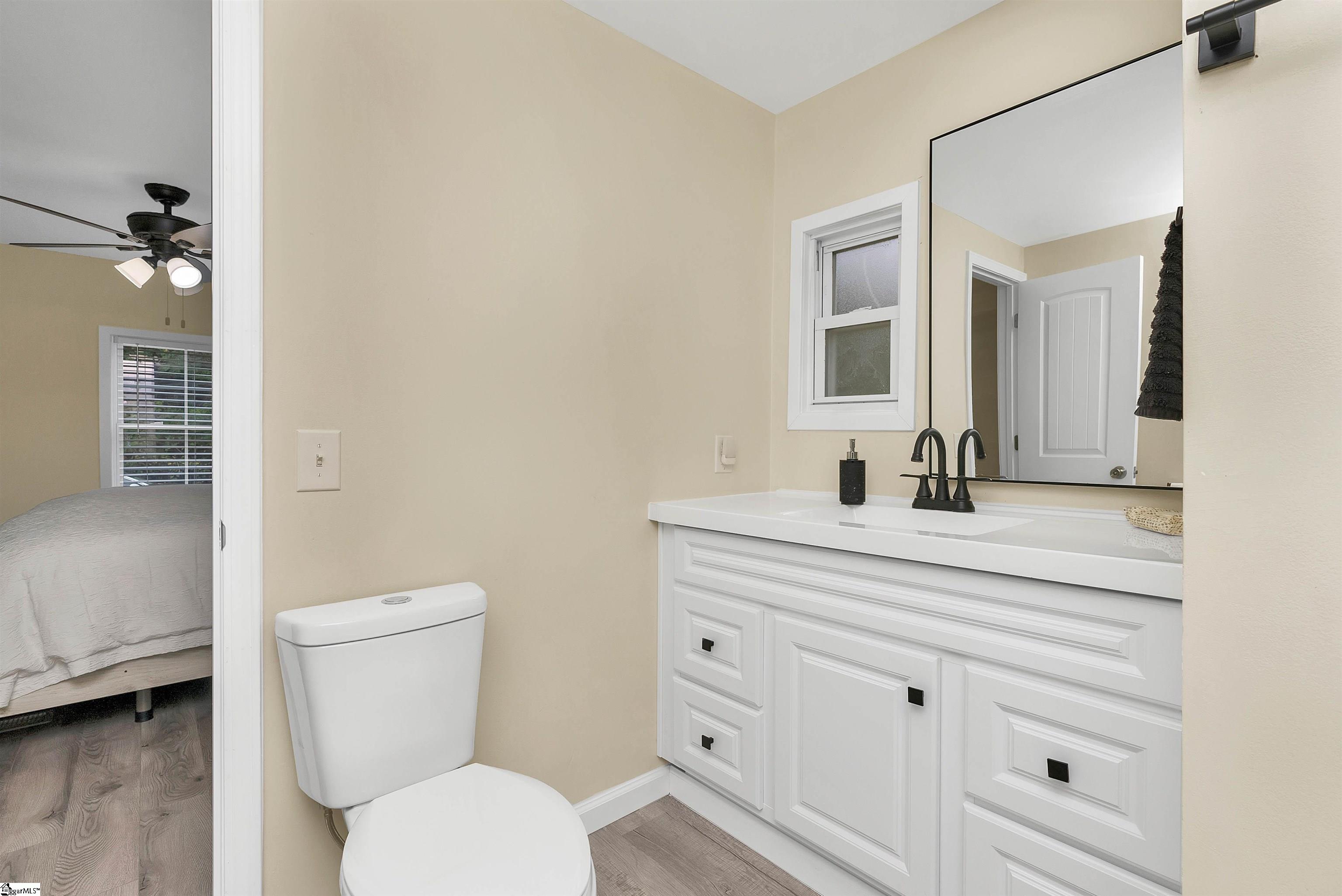 8451 Cross Anchor Road Enoree, SC 29335 - Photo 15 of 36