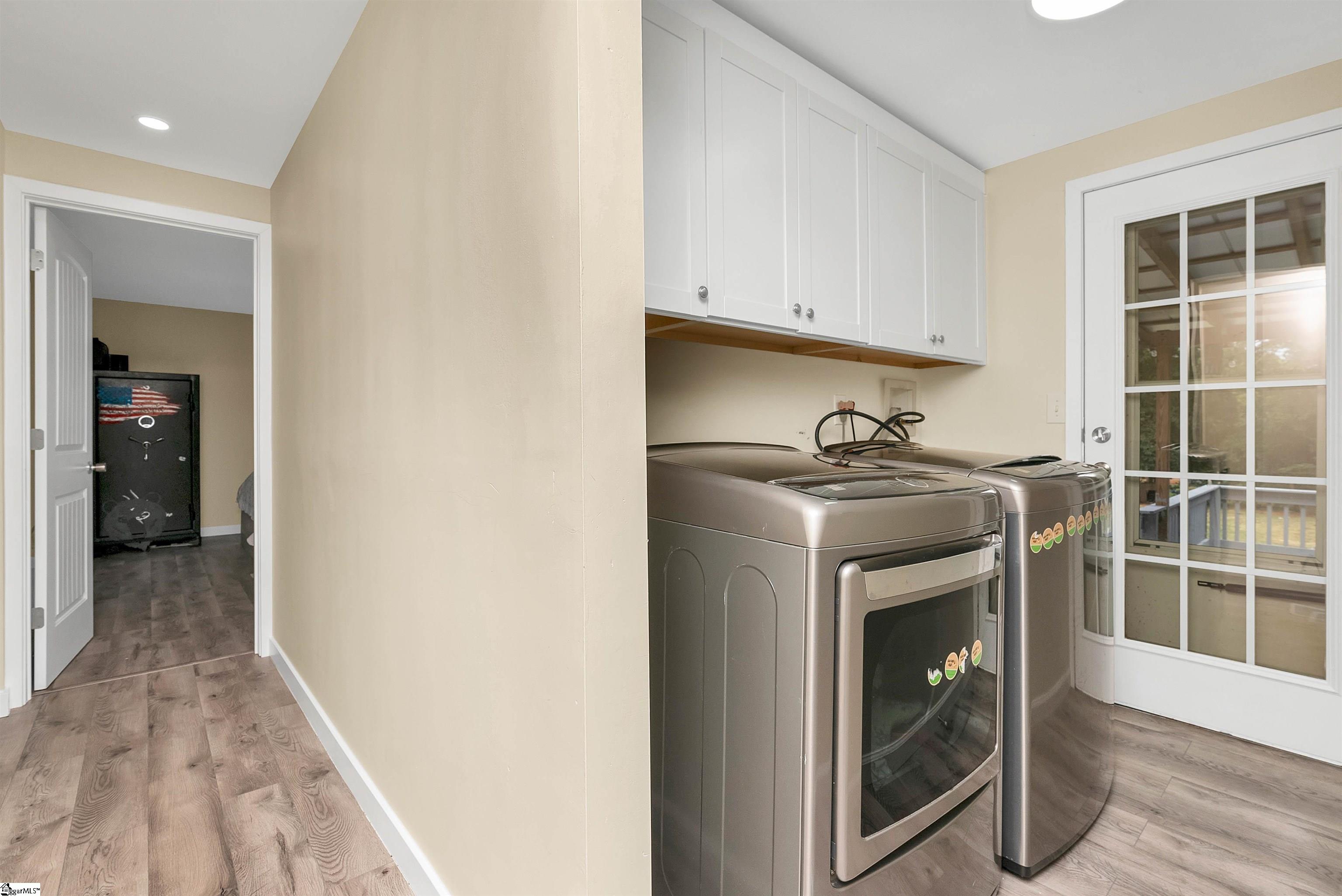 8451 Cross Anchor Road Enoree, SC 29335 - Photo 18 of 36