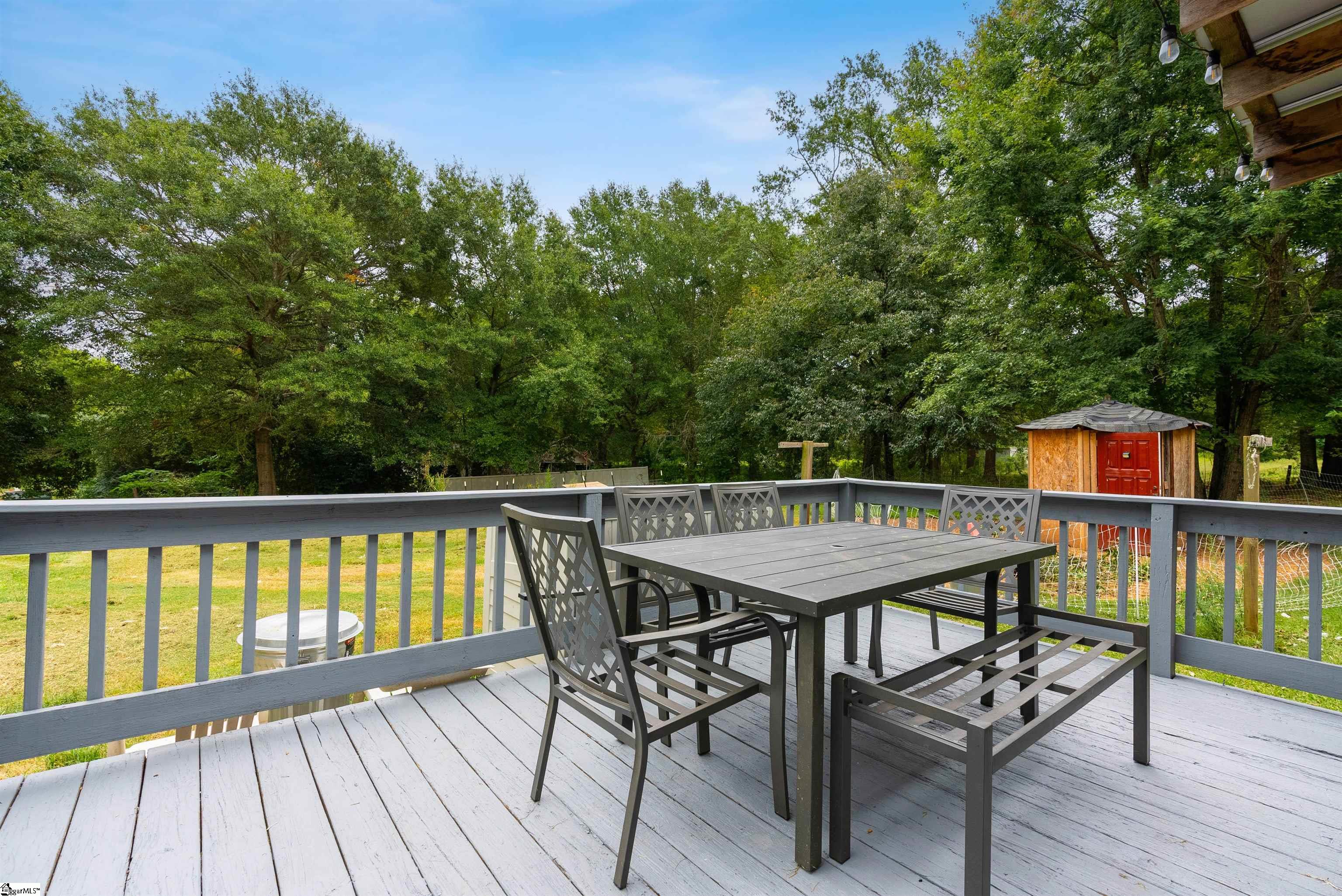 8451 Cross Anchor Road Enoree, SC 29335 - Photo 21 of 36