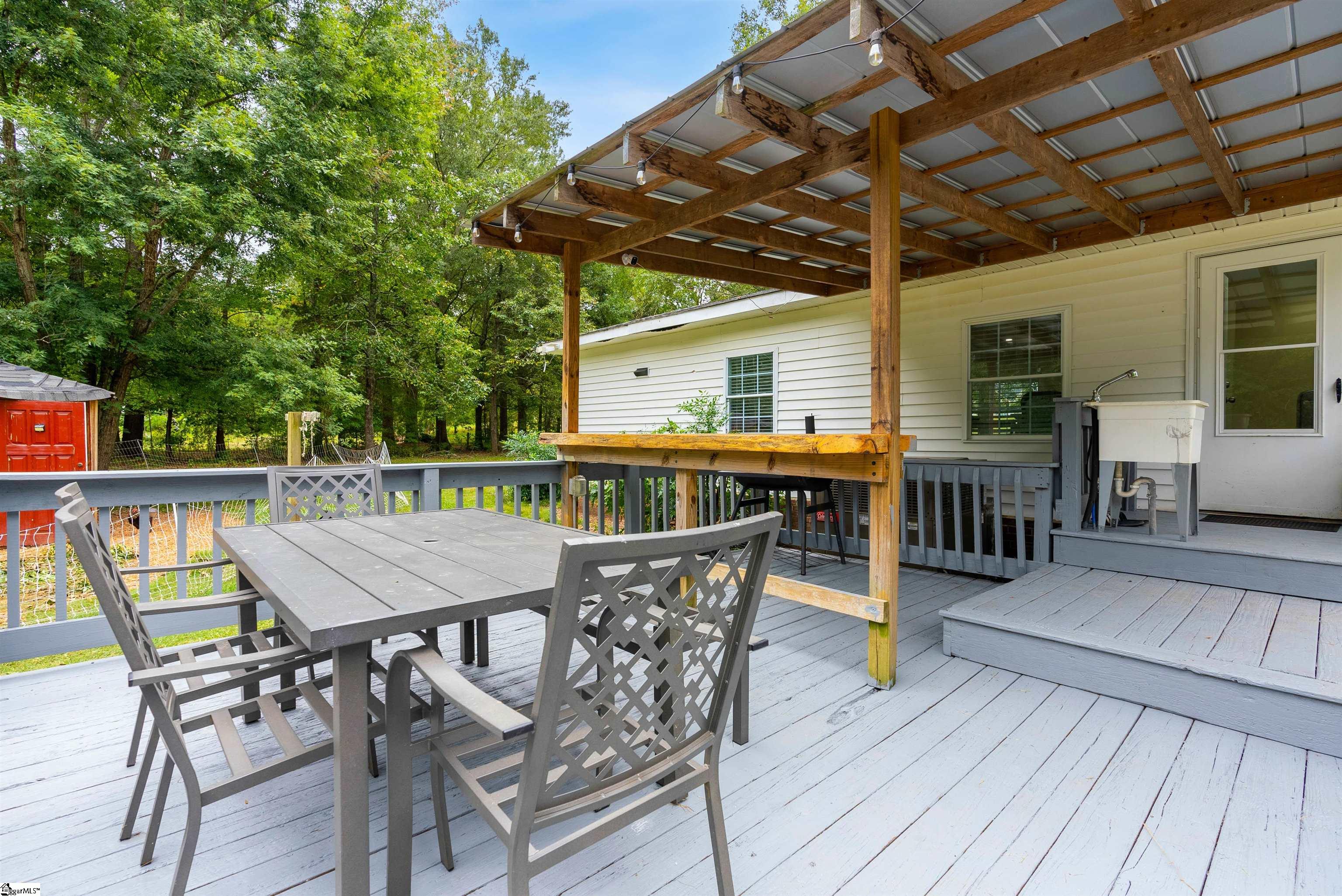 8451 Cross Anchor Road Enoree, SC 29335 - Photo 22 of 36