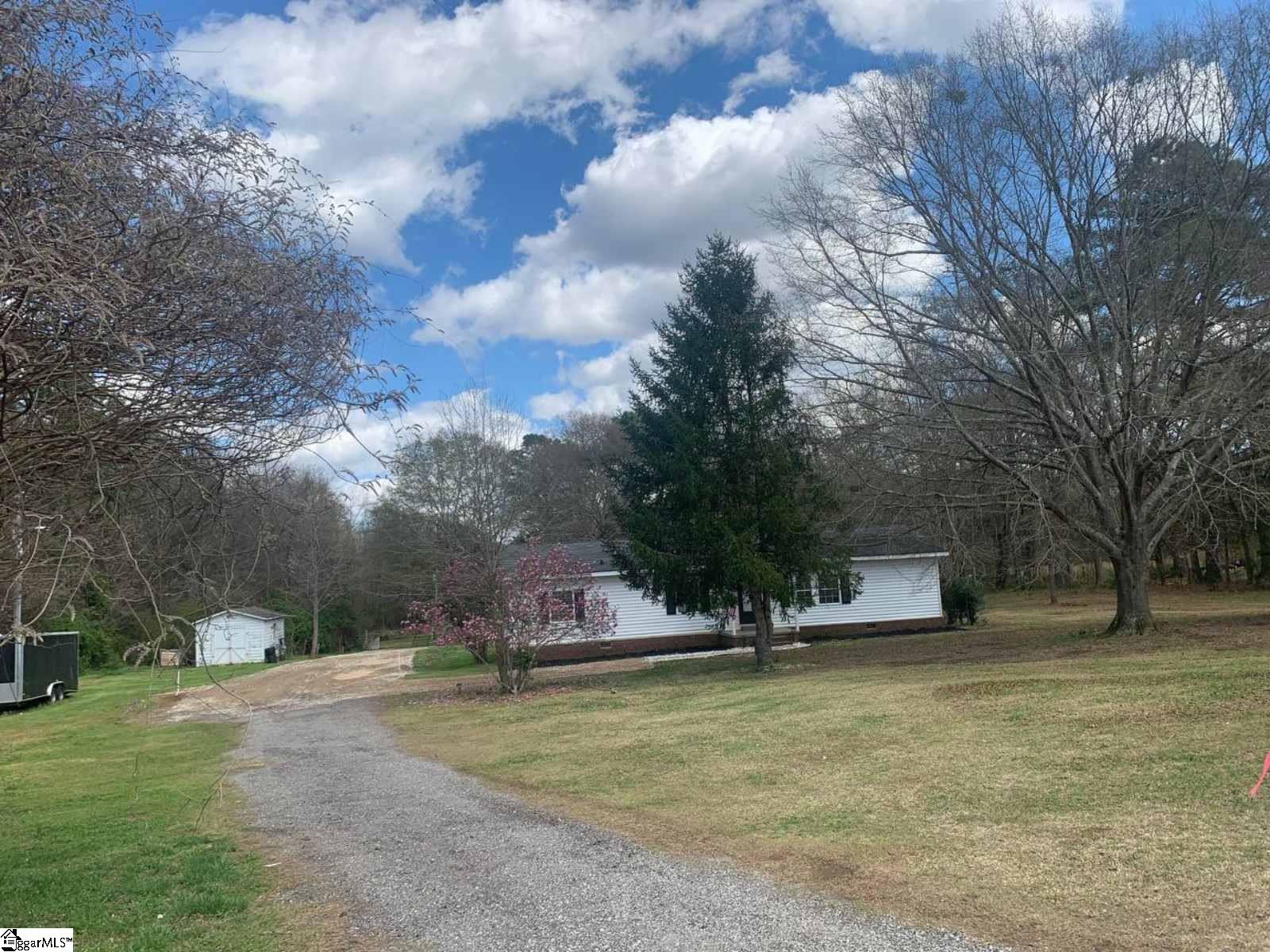 8451 Cross Anchor Road Enoree, SC 29335 - Photo 26 of 36