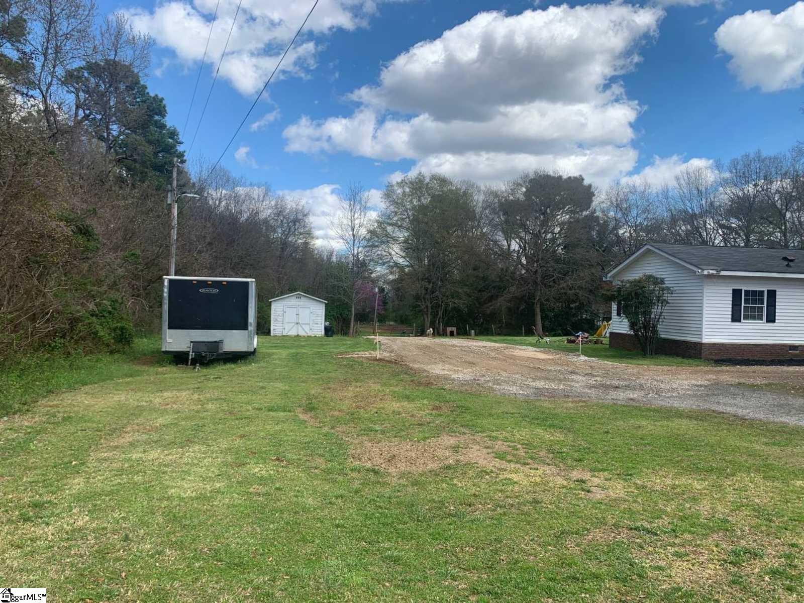 8451 Cross Anchor Road Enoree, SC 29335 - Photo 32 of 36