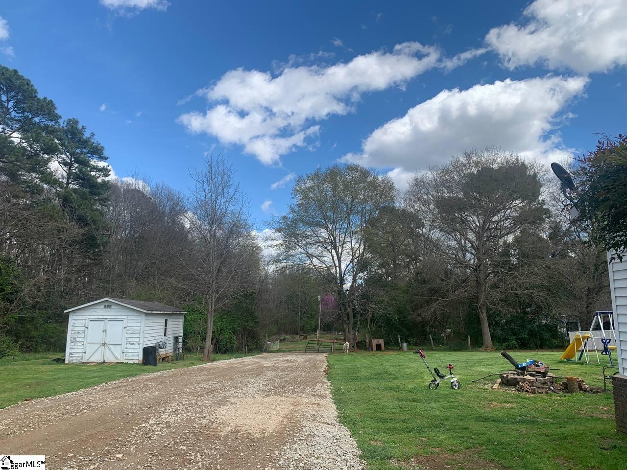 8451 Cross Anchor Road Enoree, SC 29335 - Photo 33 of 36