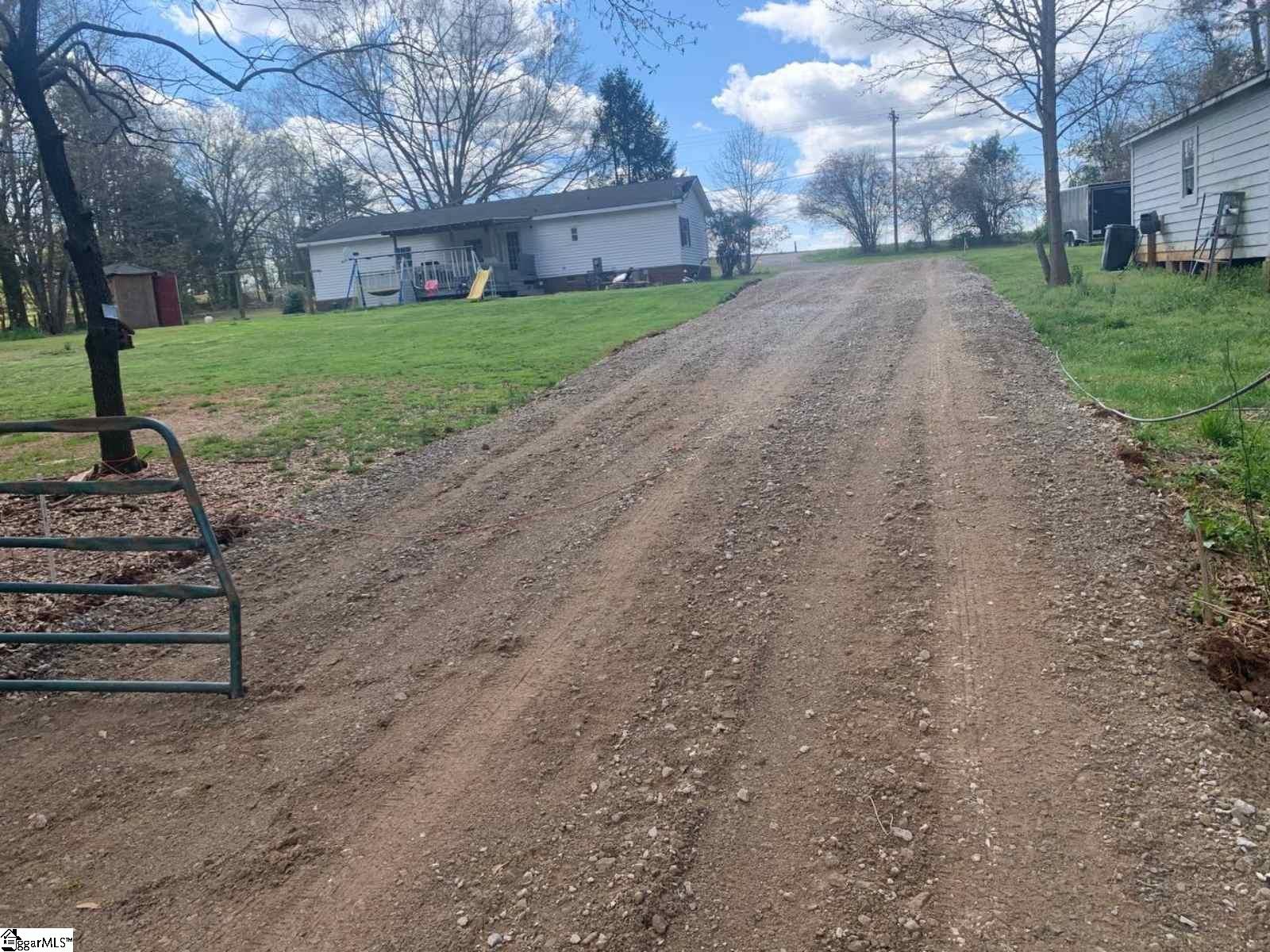 8451 Cross Anchor Road Enoree, SC 29335 - Photo 35 of 36