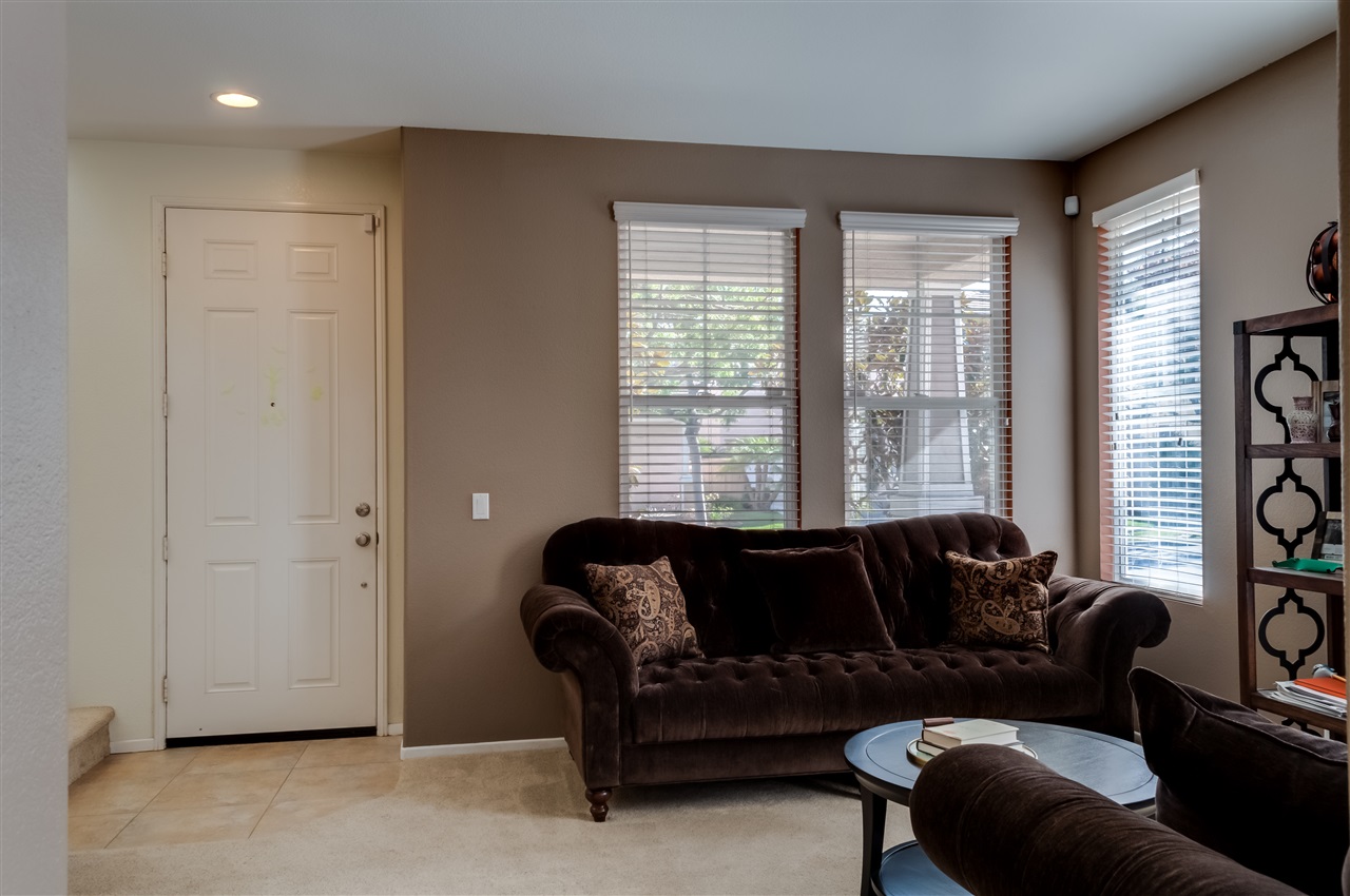 1812 Sheep Ranch Loop Chula Vista, CA 91913 - Photo 3 of 25