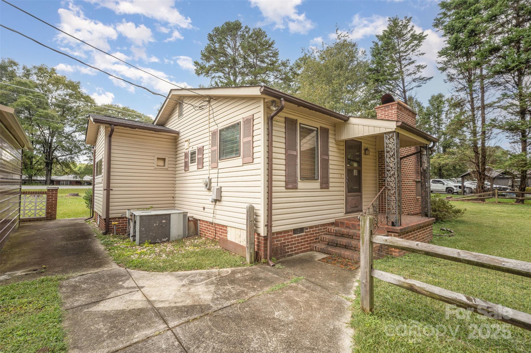 5208 Hickory Grove Road Mount Holly, NC 28120 - Photo 2 of 48