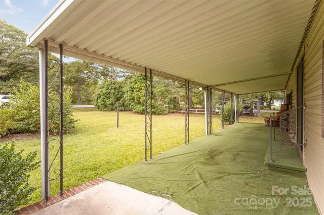 $275,000 | 5208 Hickory Grove Road, Mount Holly, NC 28120