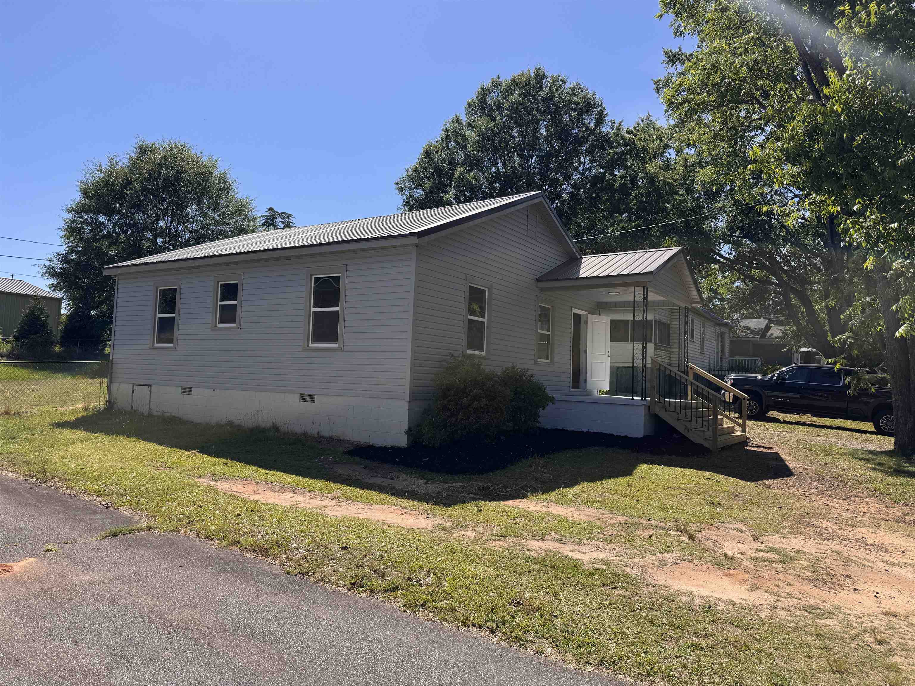 14 Culbreth Street Inman, SC 29349 - Photo 6 of 13 Gallery Image 6