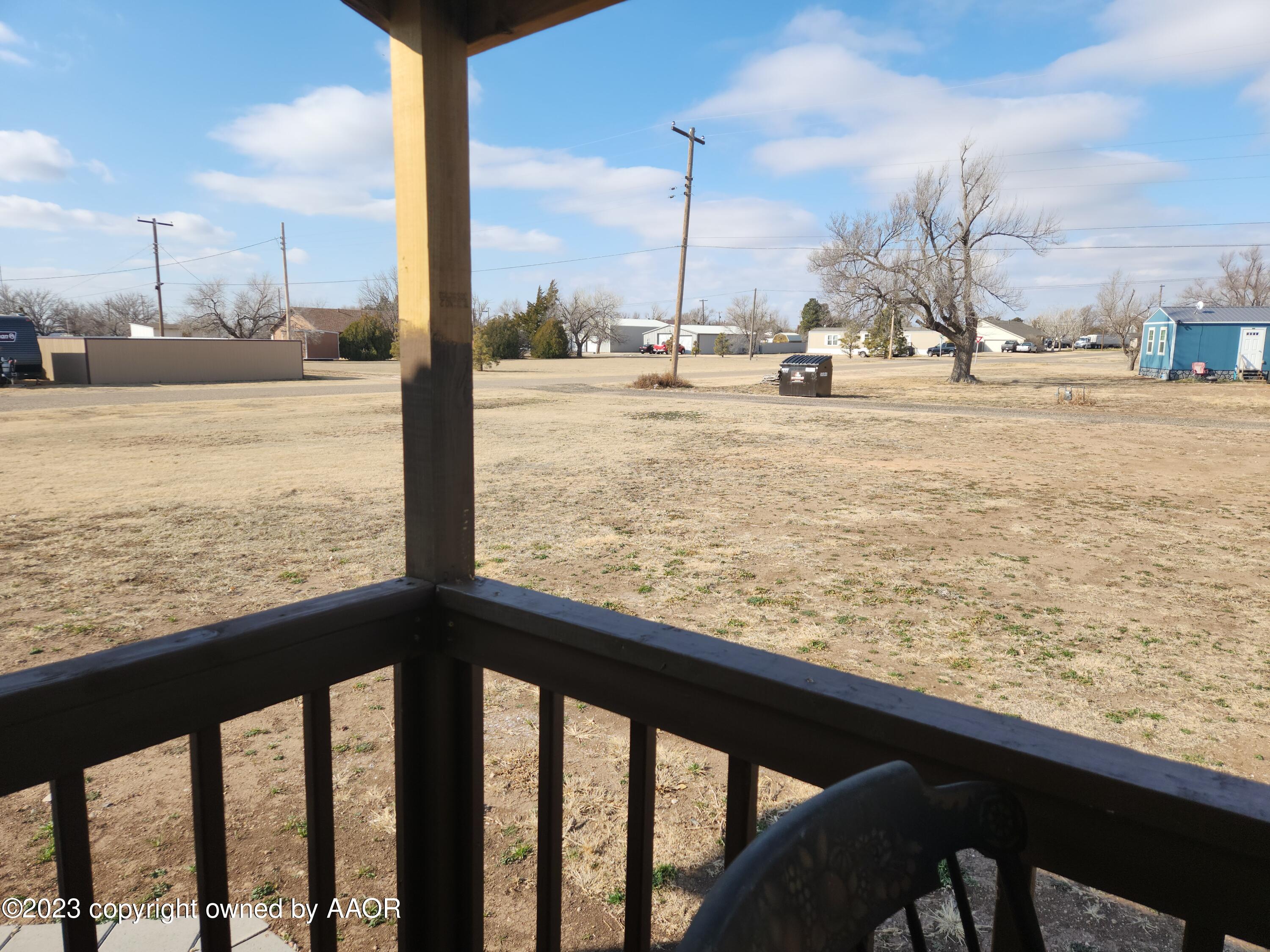 304 Collins Street Claude, TX 79019 - Photo 8 of 11