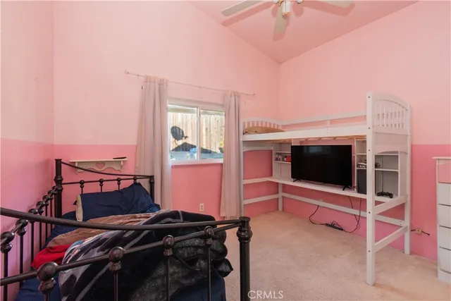 a view of a livingroom with furniture