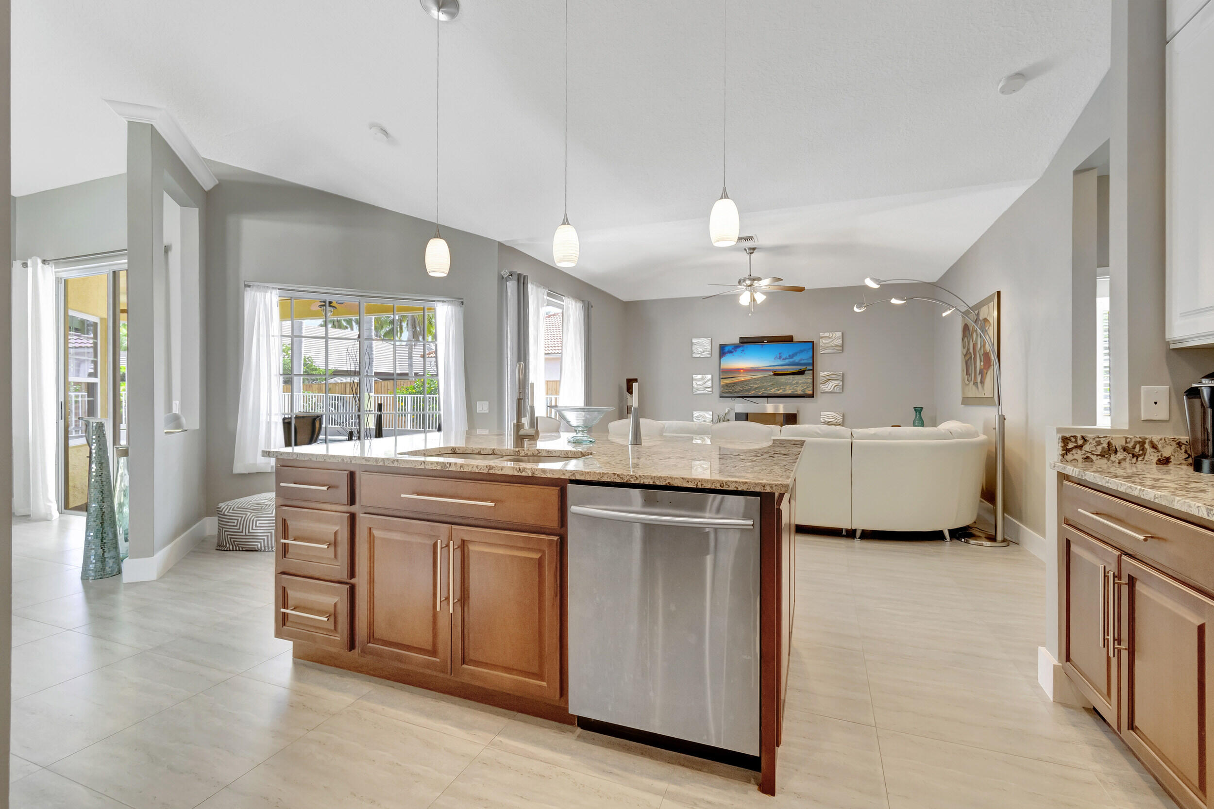 4542 Bucida Road Boynton Beach, FL 33436 - Photo 4 of 55 26_dsc_6503