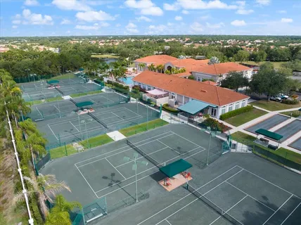 $465,000 | 4211 64th Avenue East, Sarasota, FL 34243