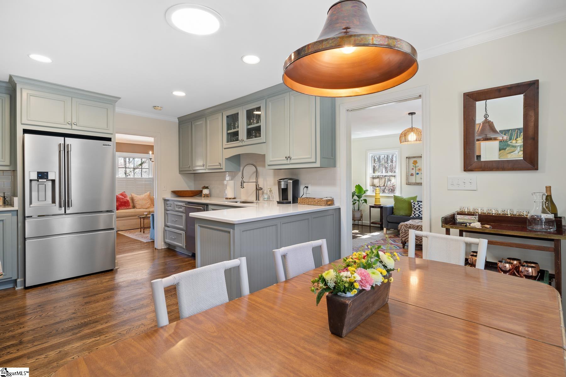 123 Shallowford Road Greenville, SC 29607 - Photo 5 of 24