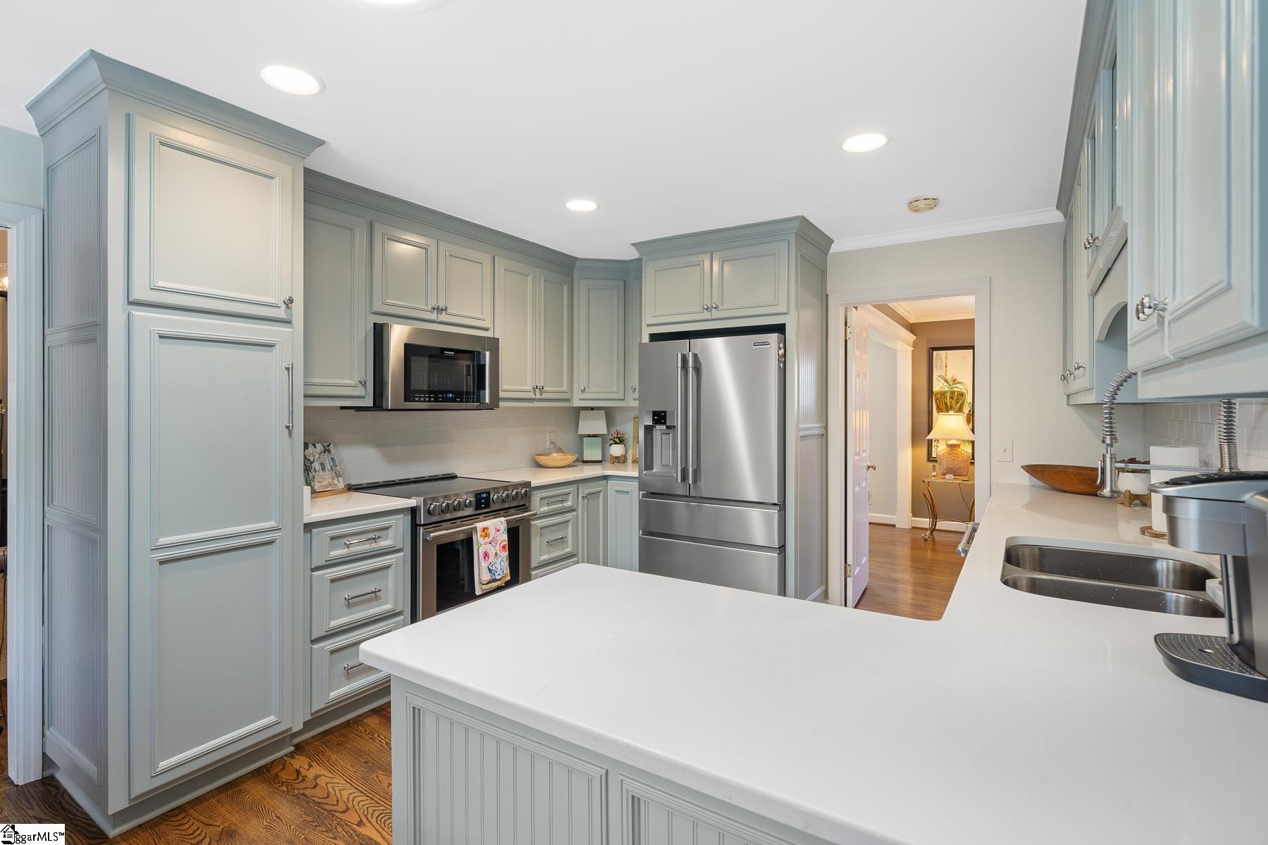 123 Shallowford Road Greenville, SC 29607 - Photo 7 of 24