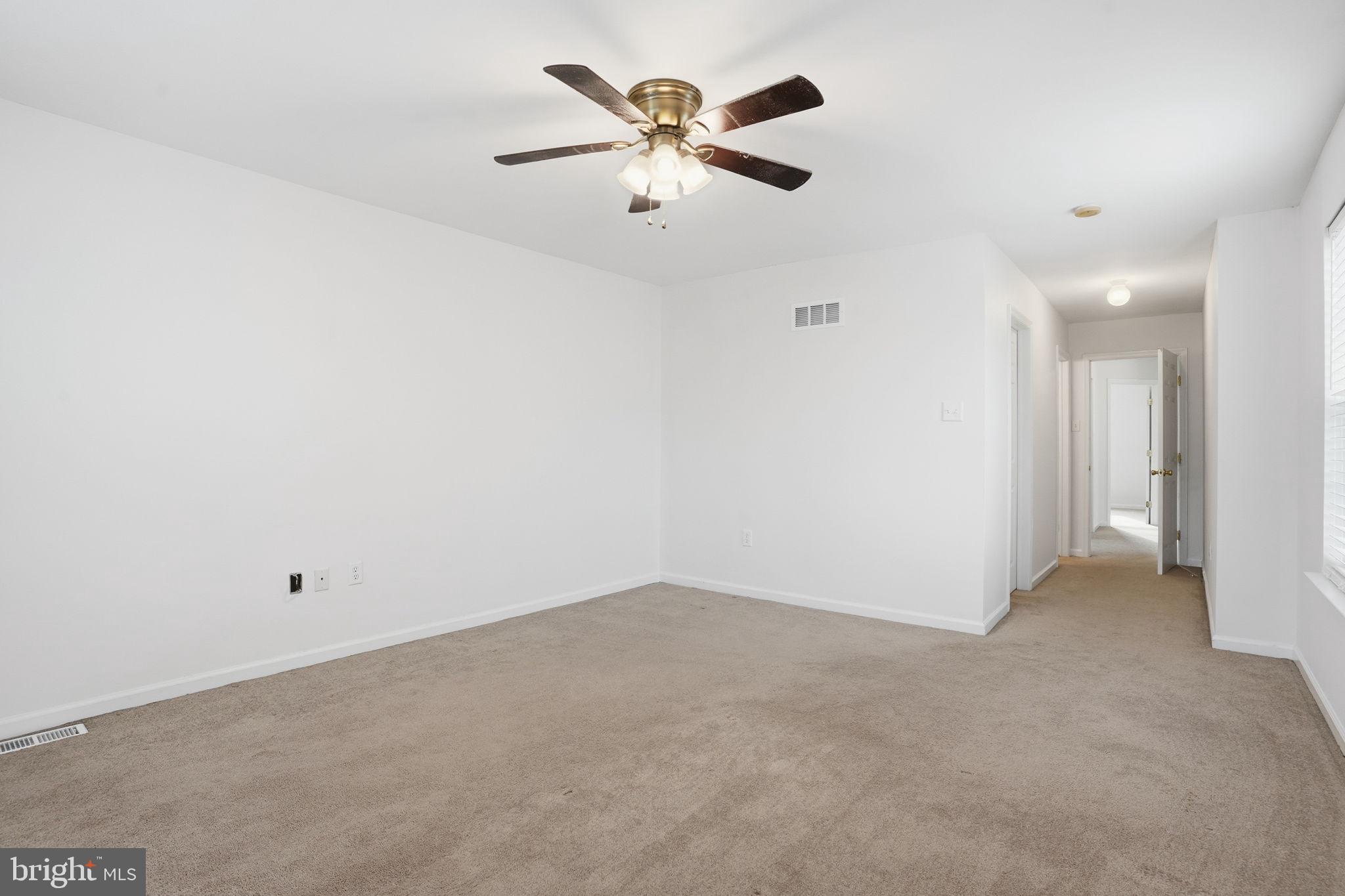 737 Seminary Street Pennsburg, PA 18073 - Photo 14 of 30