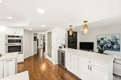 $850,000 | 7223 65th Avenue West, Lakewood, WA 98499