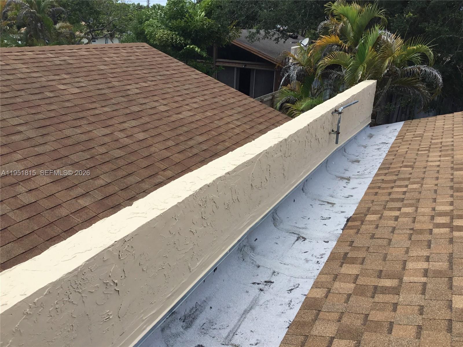 11318 Southwest 114th Cir Terrace Miami, FL 33176 - Photo 28 of 30 a balcony with view of the ocean