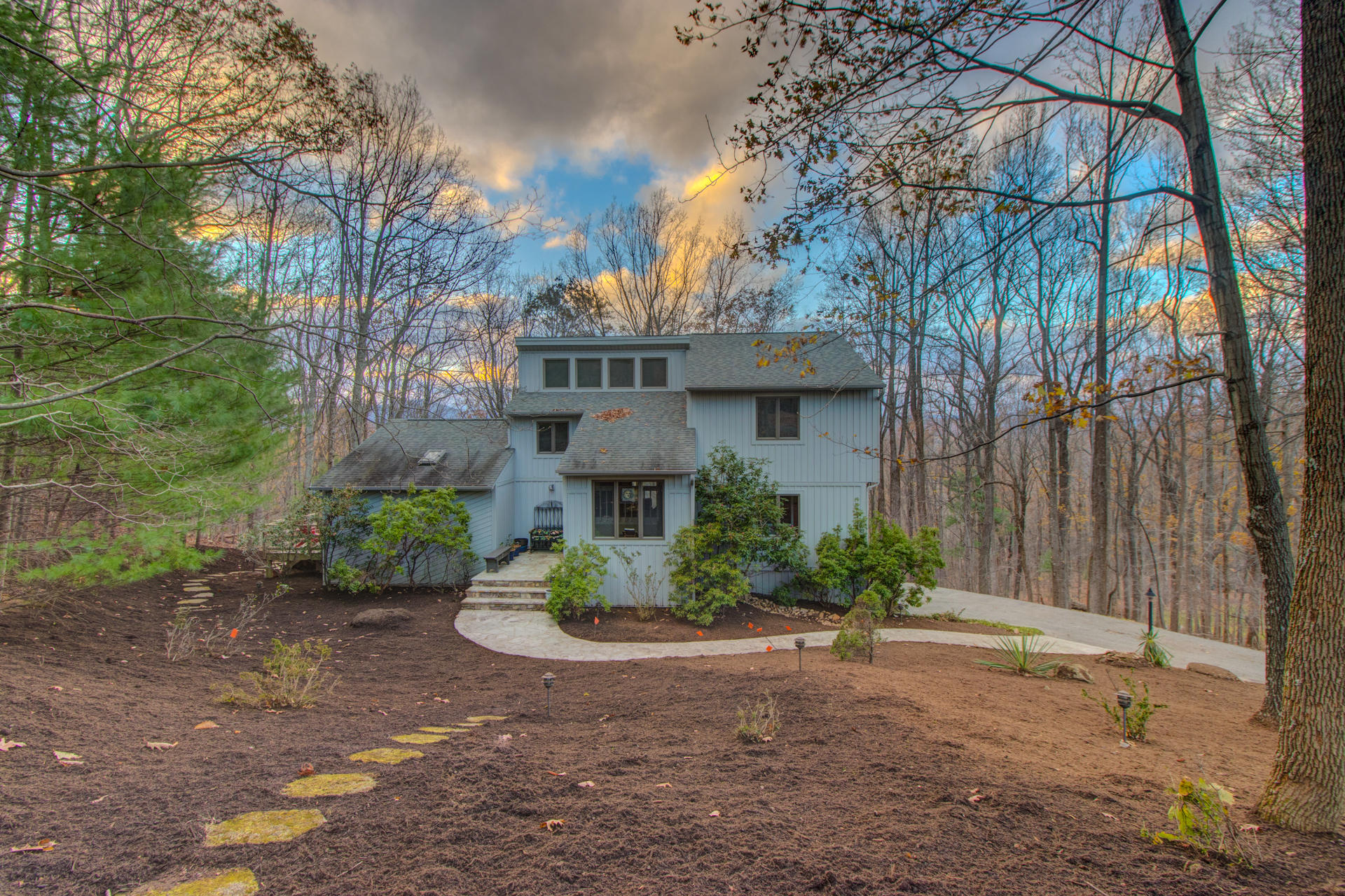 6955 Sugar Rum Ridge Road Roanoke, VA 24018 - Photo 2 of 36 IMG_5586_87_88_89_90