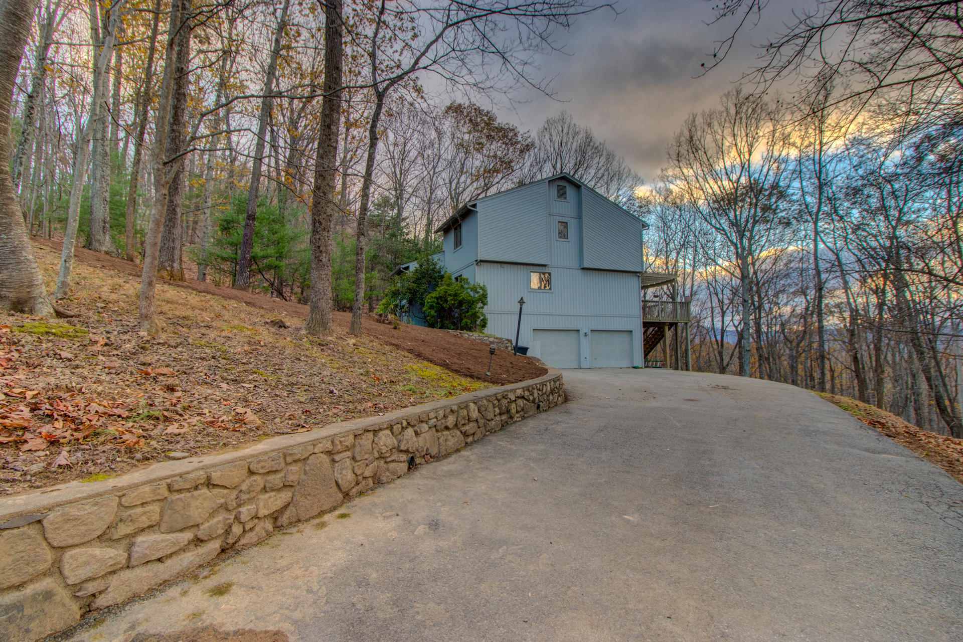 6955 Sugar Rum Ridge Road Roanoke, VA 24018 - Photo 3 of 36 IMG_5571_2_3_4_5