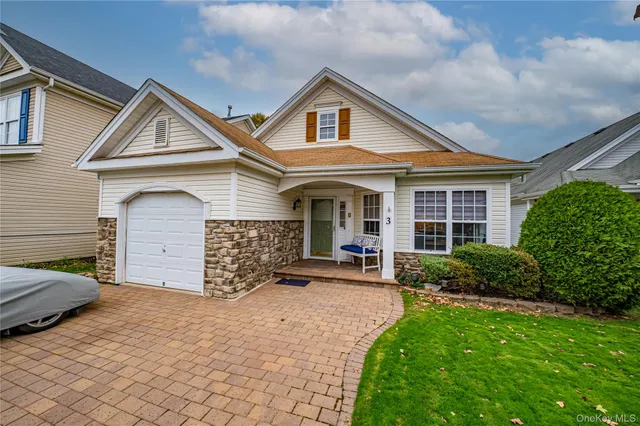 $499,999 | 3 Sophia Drive, Middle Island, NY 11953