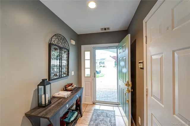 $499,999 | 3 Sophia Drive, Middle Island, NY 11953