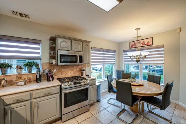 $499,999 | 3 Sophia Drive, Middle Island, NY 11953