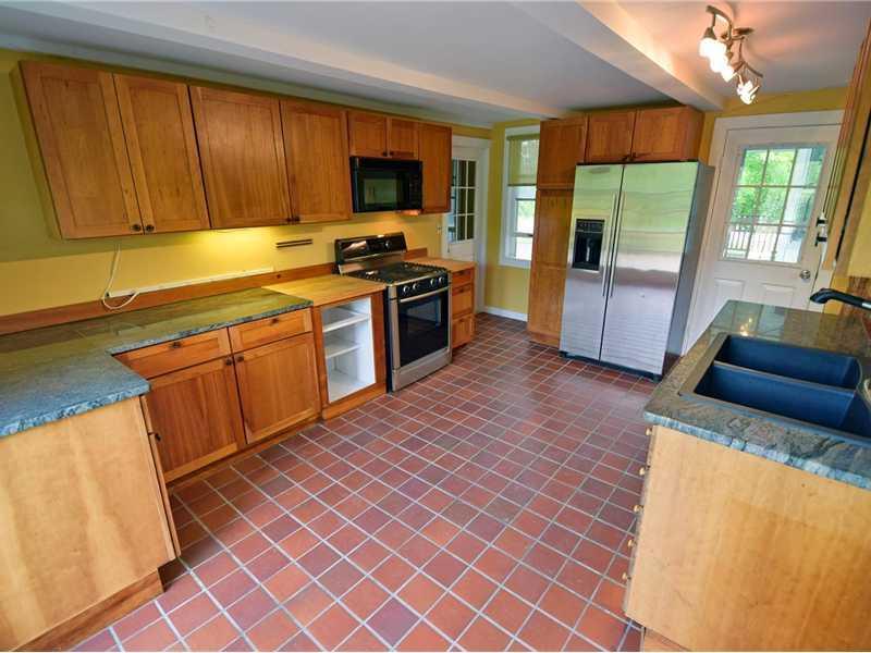 1032 Shore Road Lamoine, ME 04605 - Photo 14 of 30 Kitchen.