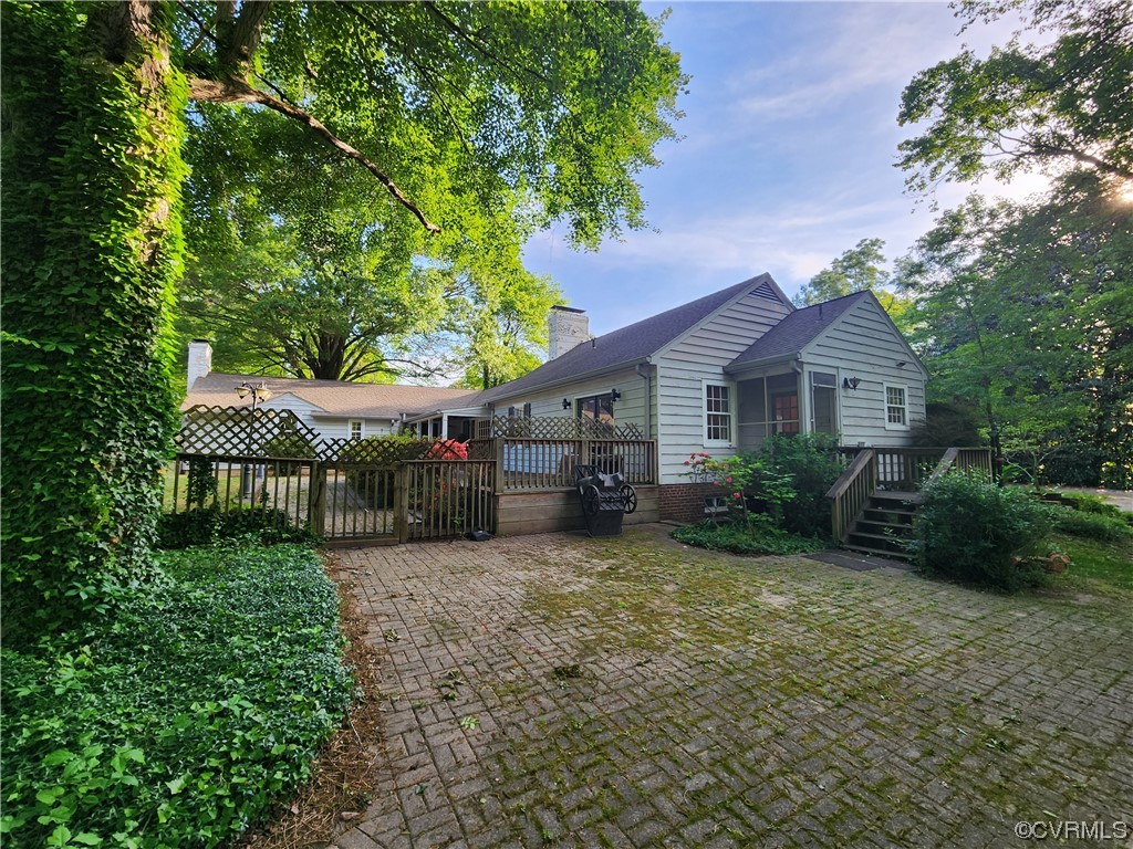 185 Washington Street Boydton, VA 23917 - Photo 3 of 45 a front view of a house with garden