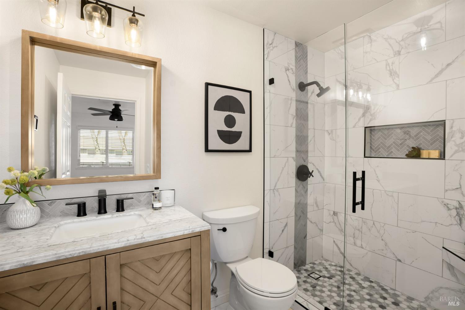 225 Burt Street, Unit 3 Santa Rosa, CA 95404 - Photo 16 of 42 Primary En Suite