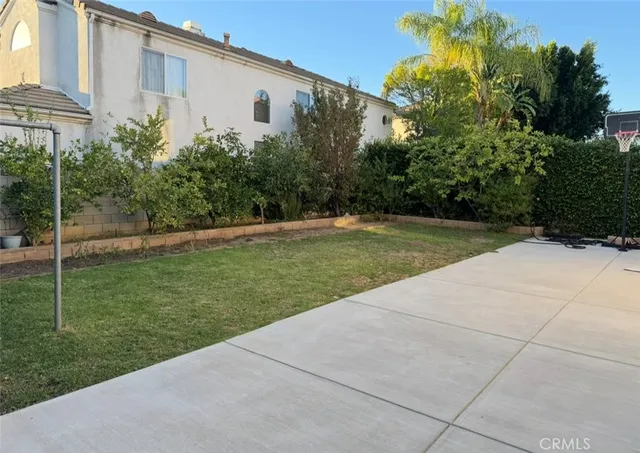 $7,500 | 10007 White Oak Avenue, Northridge, CA 91325