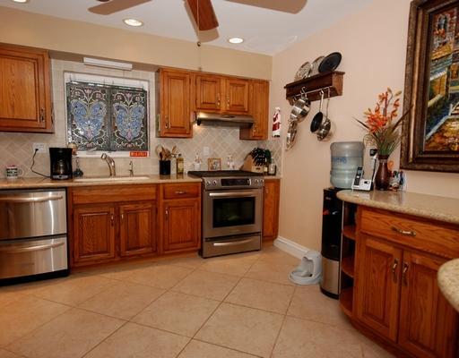 27 Saddleback Road Tequesta, FL 33469 - Photo 7 of 16 Additional Photo
