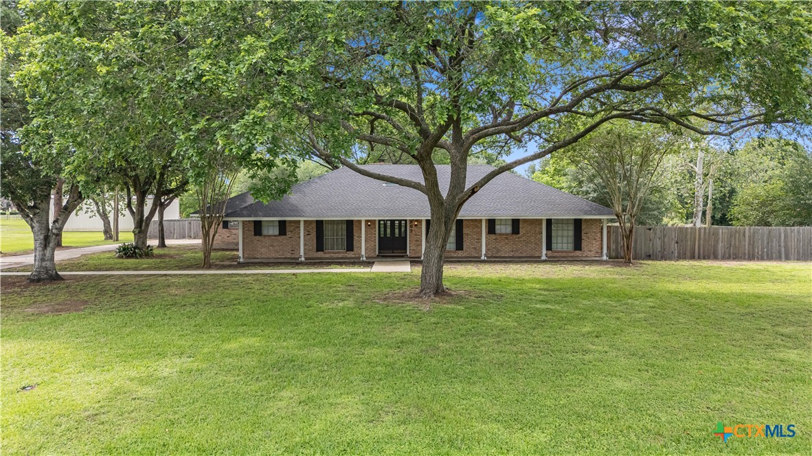 602 Bingham Road Victoria, TX 77904 - Photo 1 of 48