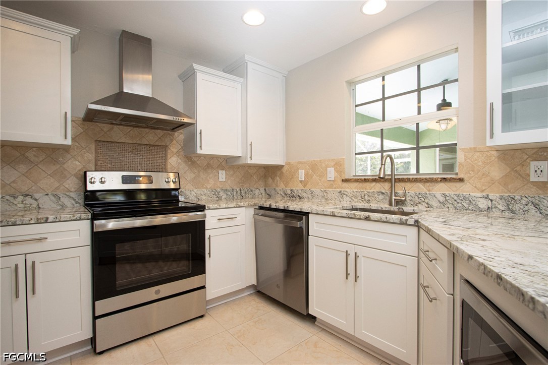 1380 Albatross Road Sanibel, FL 33957 - Photo 9 of 28