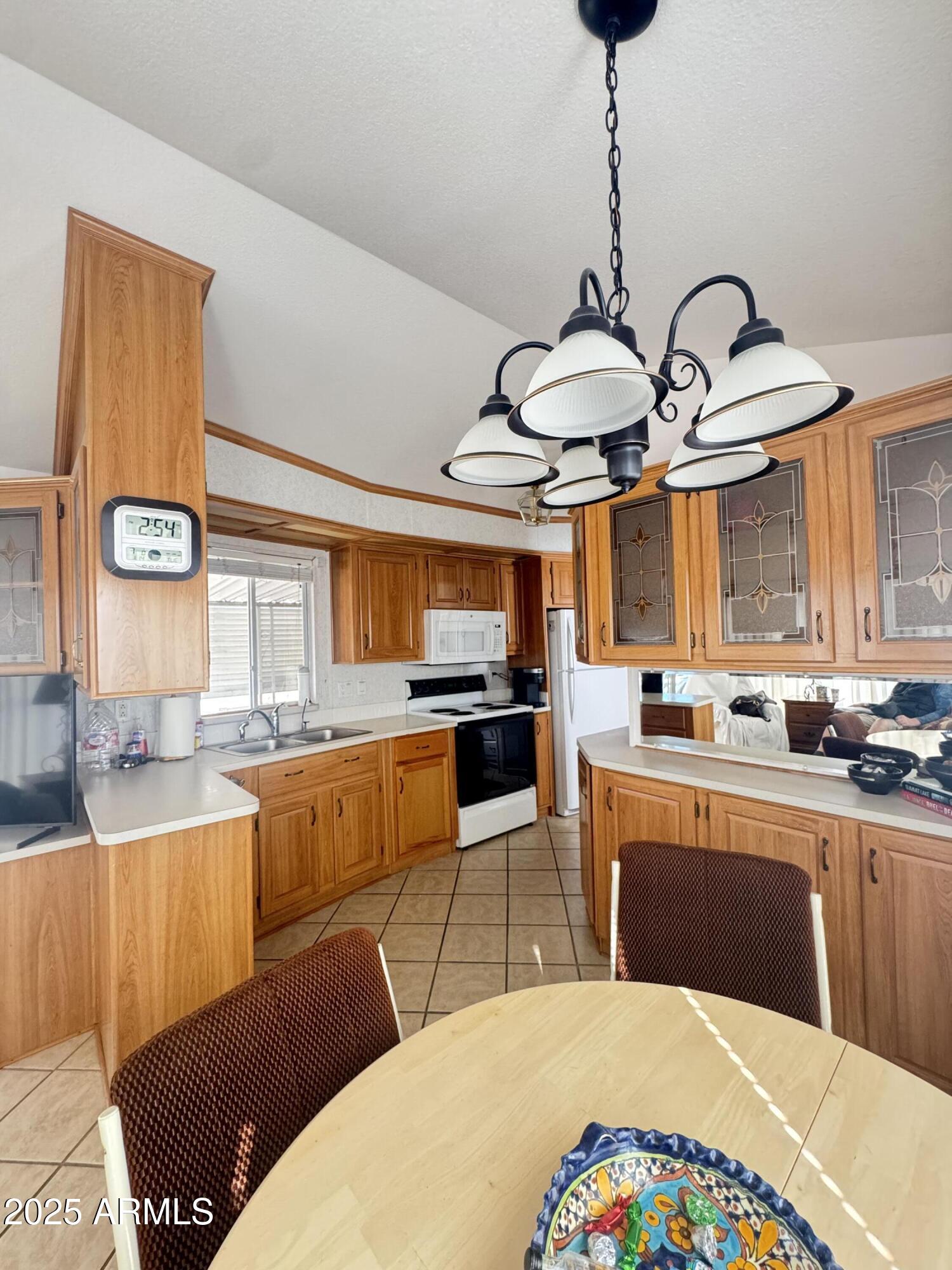 1448 South Zuni Apache Junction Apache Junction, AZ 85119 - Photo 3 of 13 IMG_6119