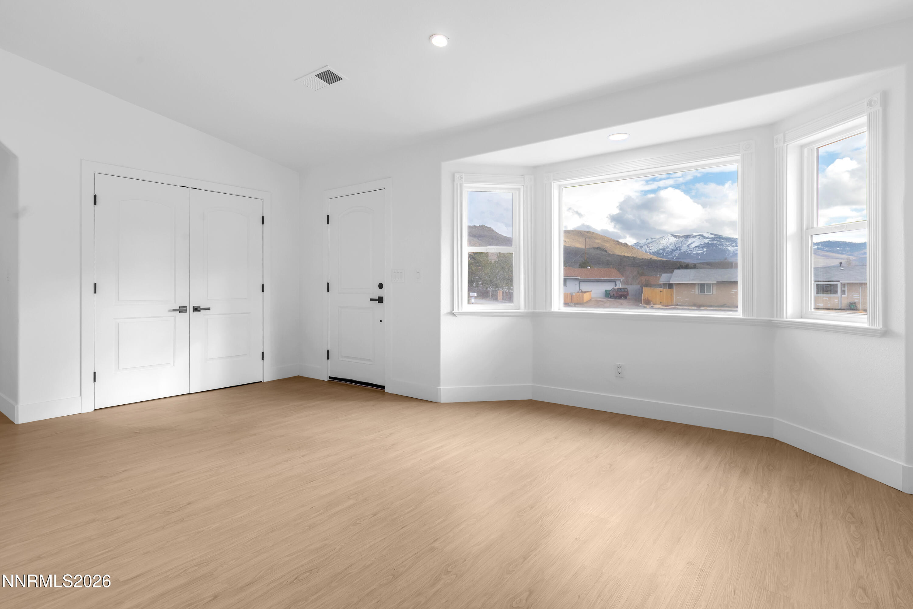 3825 Dyal Court Reno, NV 89508 - Photo 13 of 39 a view of an empty room with a window