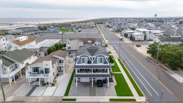 $3,995,000 | 8 East 27th, Unit WEST, Avalon, NJ 08202