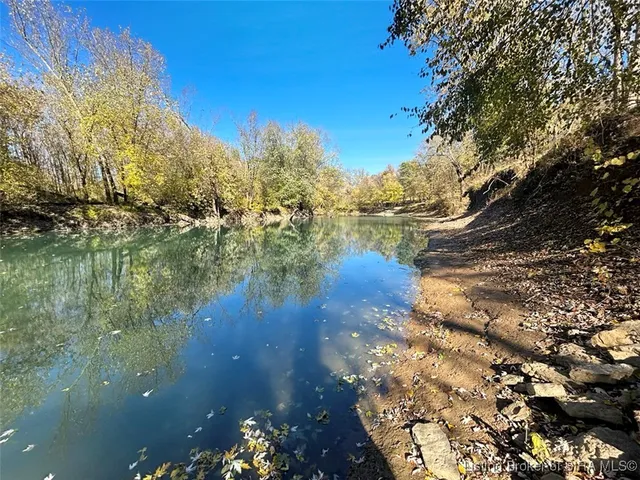 $99,900 | 8273 East Doe Run Road, Madison, IN 47250