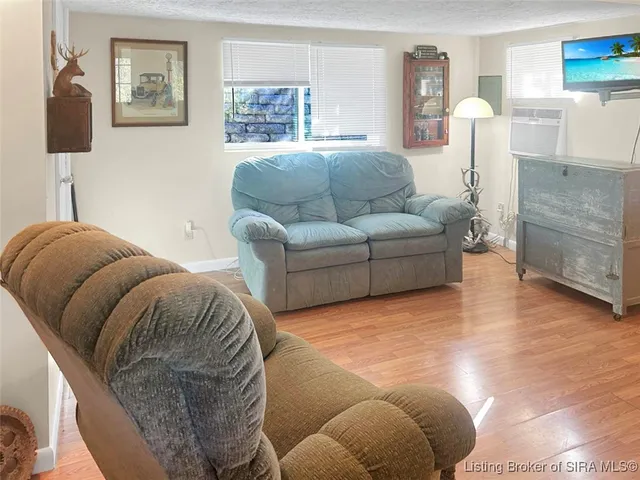 $99,900 | 8273 East Doe Run Road, Madison, IN 47250