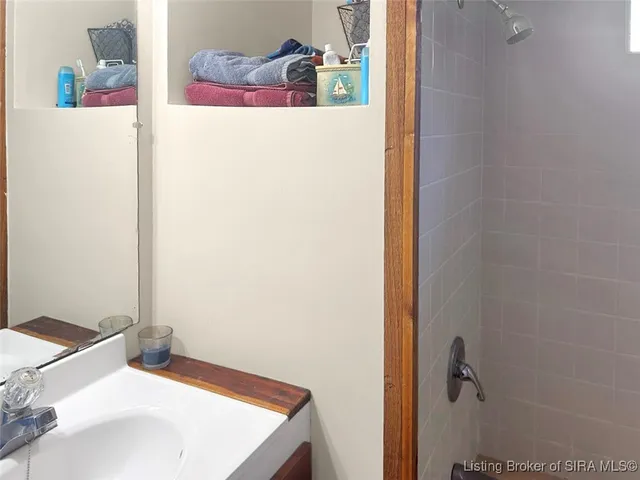 $99,900 | 8273 East Doe Run Road, Madison, IN 47250