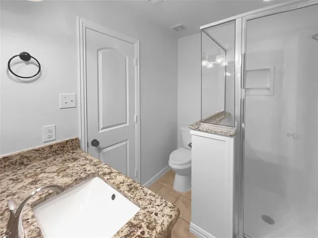 $425,000 | 3915 Tower Circle, Nevada, TX 75173