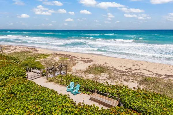 $9,500 | 5720 Old Ocean Boulevard, Unit 5E, Ocean Ridge, FL 33435