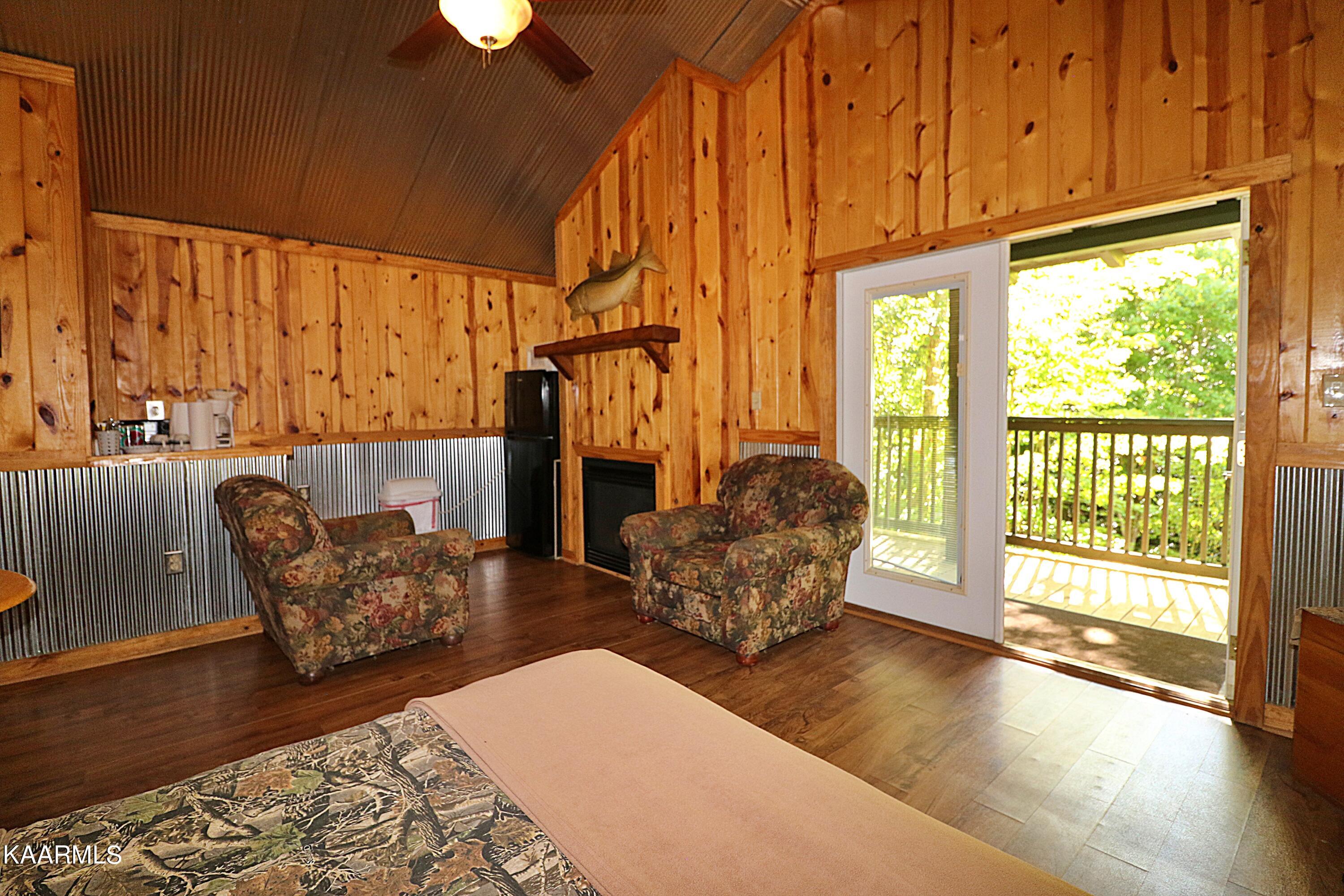 2165 Low Gap Road Robbins, TN 37852 - Photo 12 of 60 094A1381