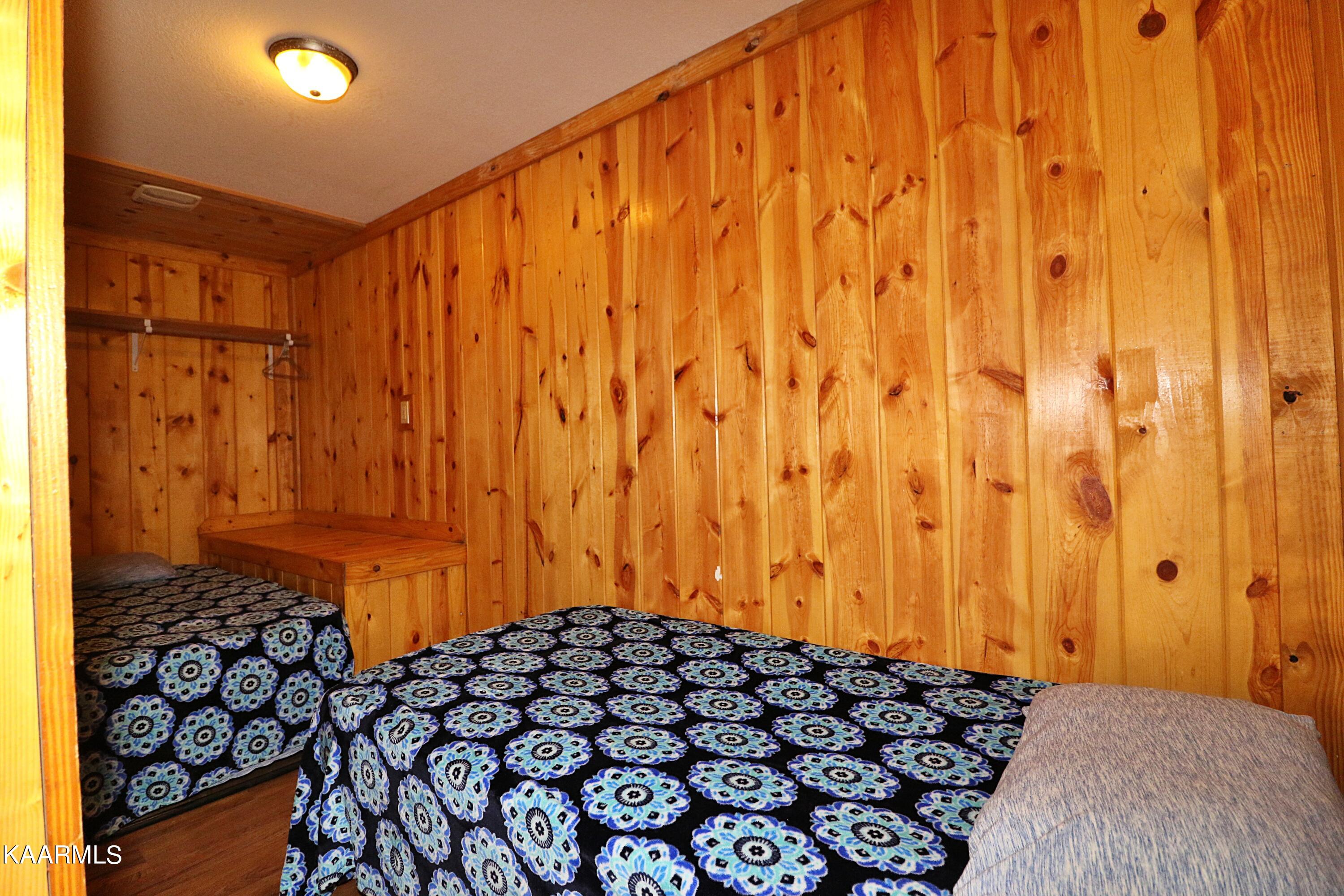 2165 Low Gap Road Robbins, TN 37852 - Photo 16 of 60 094A1387