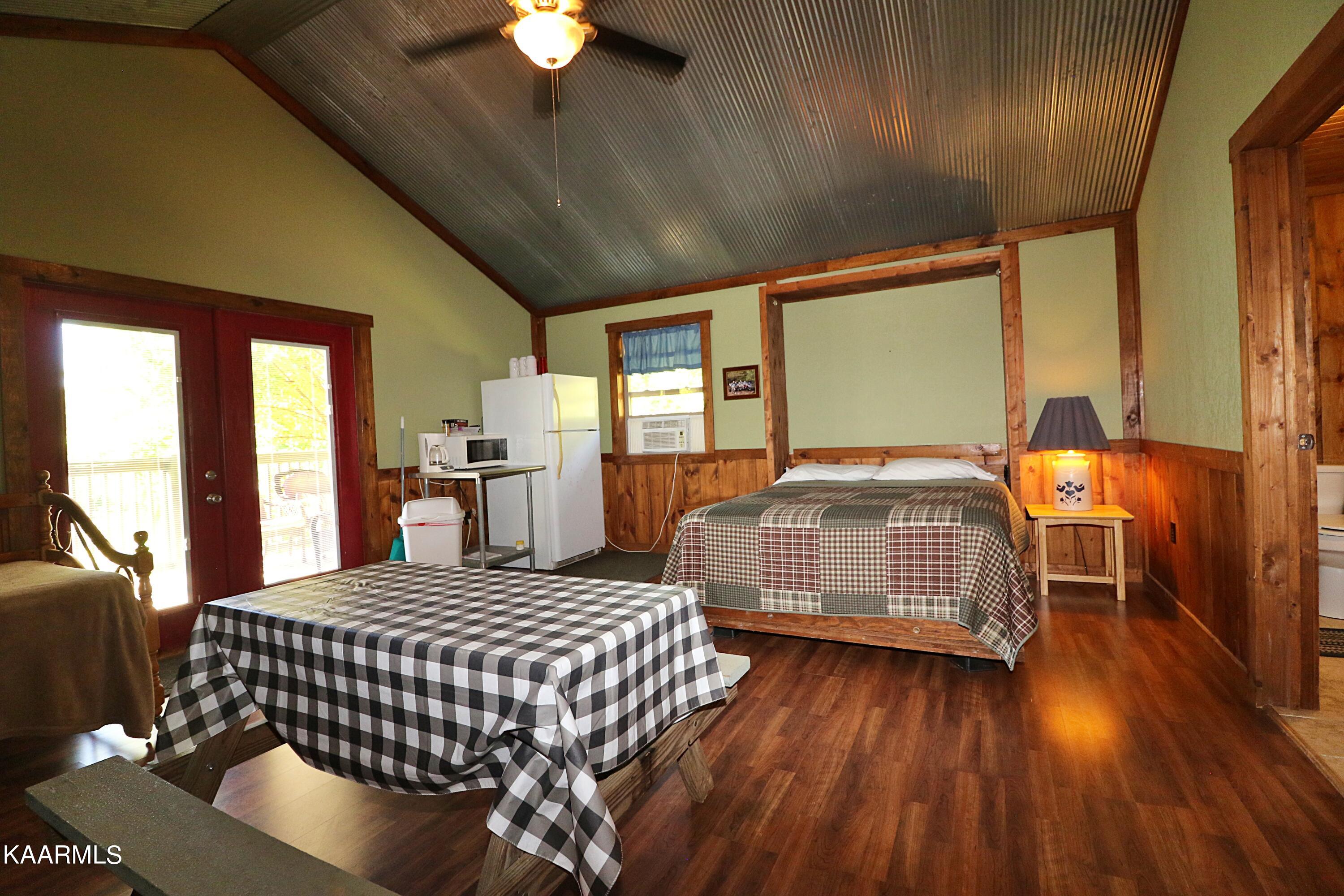 2165 Low Gap Road Robbins, TN 37852 - Photo 50 of 60 094A1359