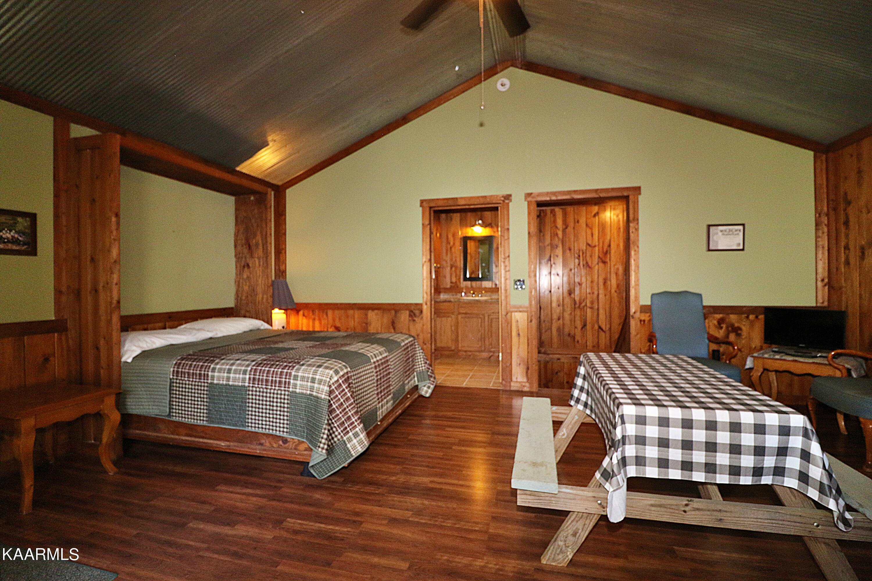2165 Low Gap Road Robbins, TN 37852 - Photo 51 of 60 094A1355
