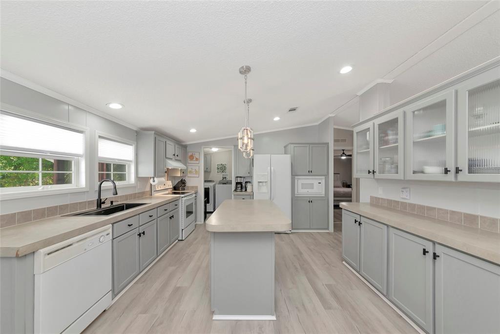 32098 Singletary Road Myakka City, FL 34251 - Photo 8 of 65