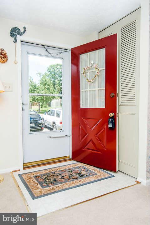 7485 Wounded Knee Road Lorton, VA 22079 - Photo 4 of 24 Interior (General)