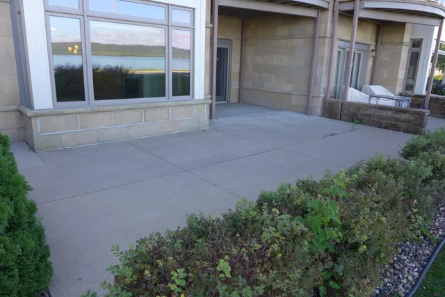 $425,000 | 900 South Lakeshore Drive, Unit 108, Lake City, MN 55041